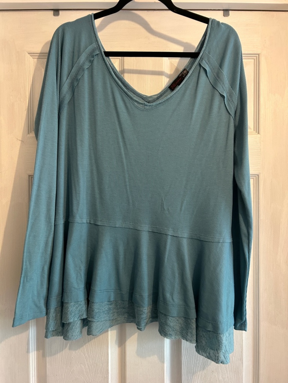 Light Teal Long-Sleeve Peplum Tee - Women